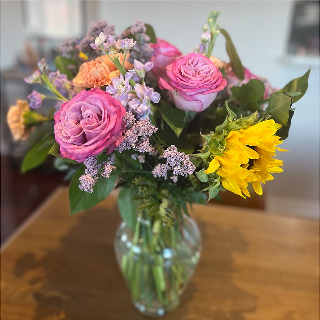 Yellow Brick Road Bouquet – New Rochelle Florist, New Rochelle NY