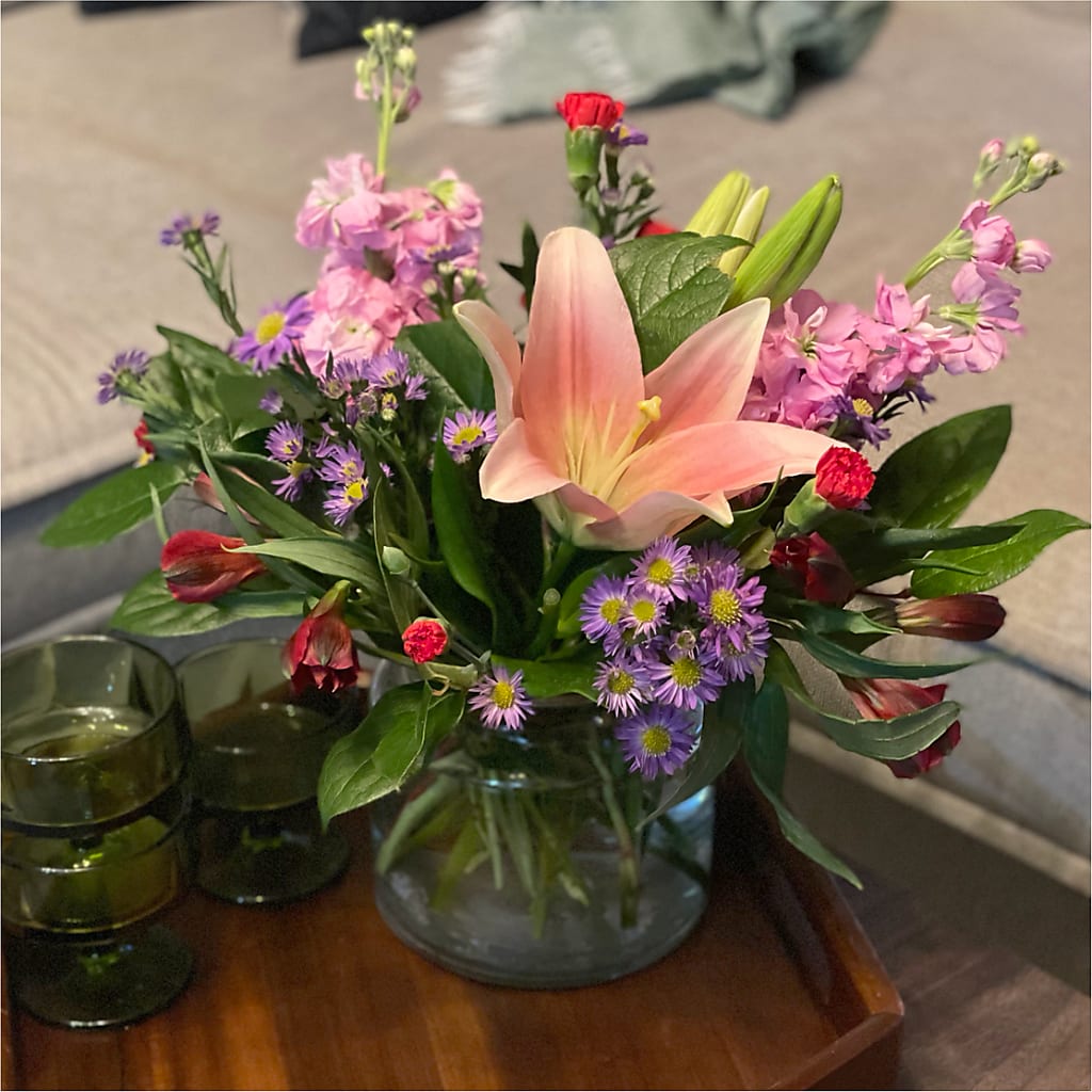 Romantique Bouquet –  New Rochelle Florist, New Rochelle NY