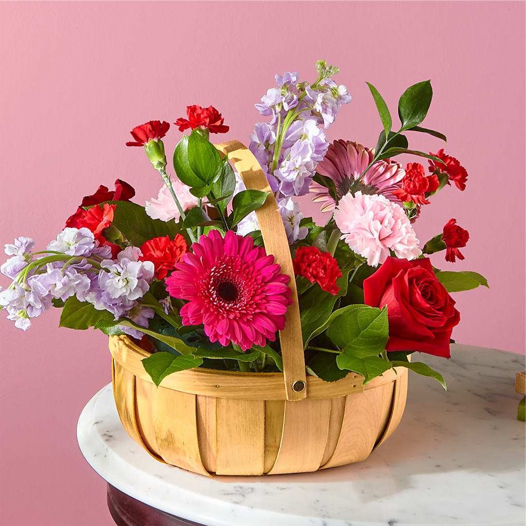 Pink Picnic Basket –  New Rochelle Florist, New Rochelle NY