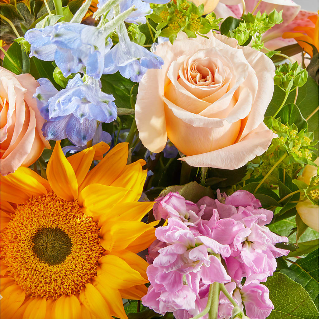 Dreamy Meadows Bouquet –  New Rochelle Florist, New Rochelle NY