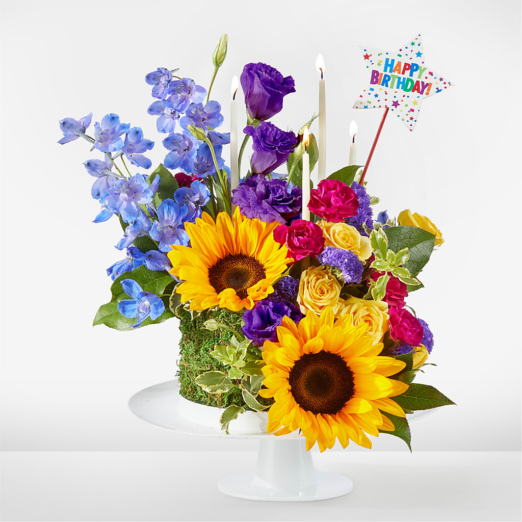 Star of the Day Floral Cake –  New Rochelle Florist, New Rochelle NY